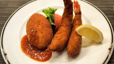 祇園の美味しい洋食！みしなでカニクリームコロッケと海老フライに舌鼓