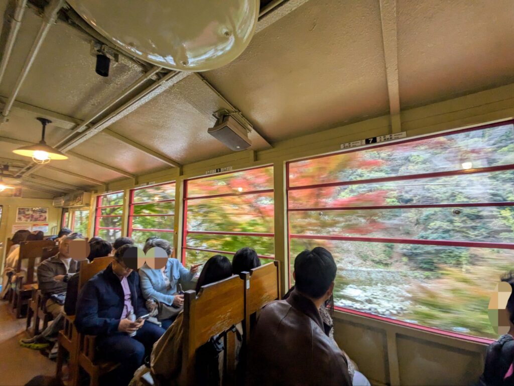 トロッコ亀岡駅から嵐山までトロッコ列車で移動してみました！