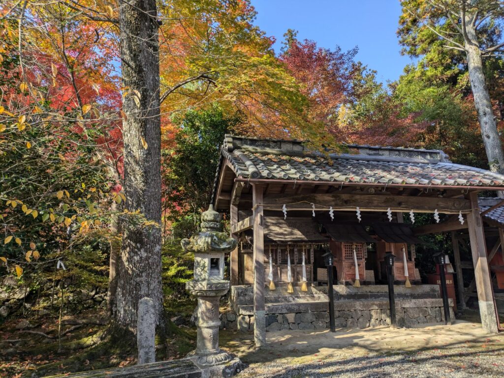 京都 穴場 紅葉スポット　鍬山神社